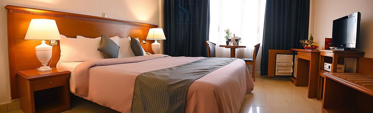 Hotel Splendid ワガドゥグー エクステリア 写真